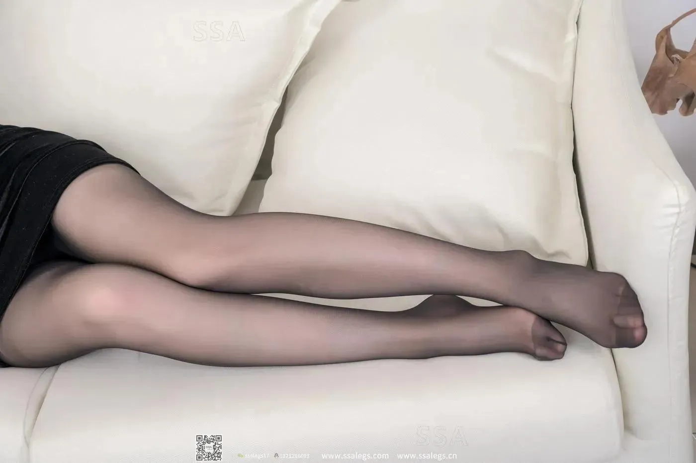 [SSA丝社]超清写真 NO.309 秀秀新模新春首秀美腿黑丝(下) [48P]插图7